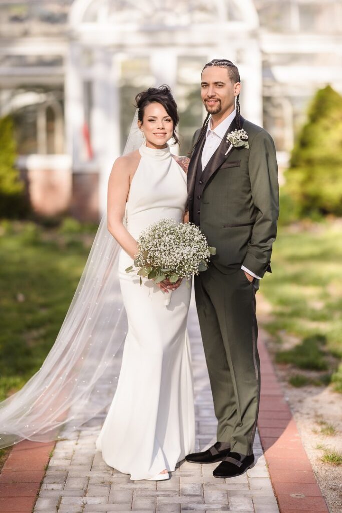 wedding portraits at mansion at west sayville