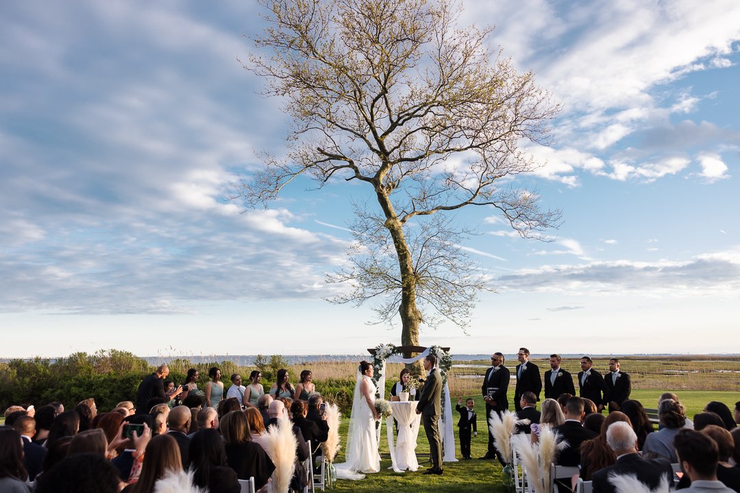 wedding-ceremony-mansion-at-west-sayville