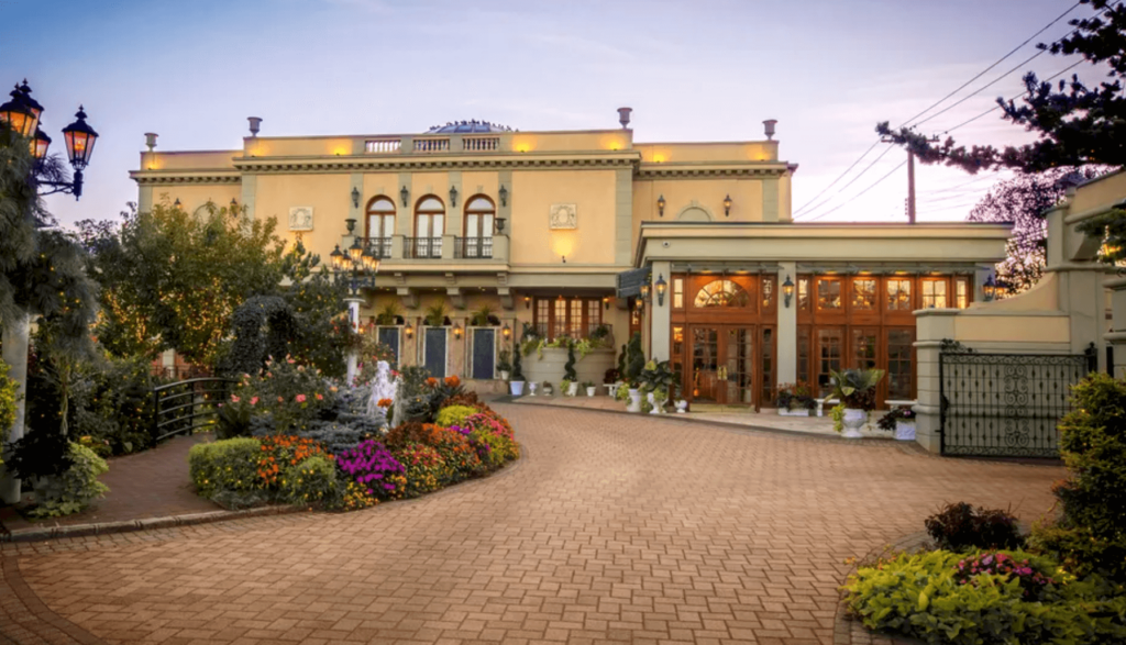 Outside view of the terrace and grounds at the beautiful Jericho Terrace wedding venue. 