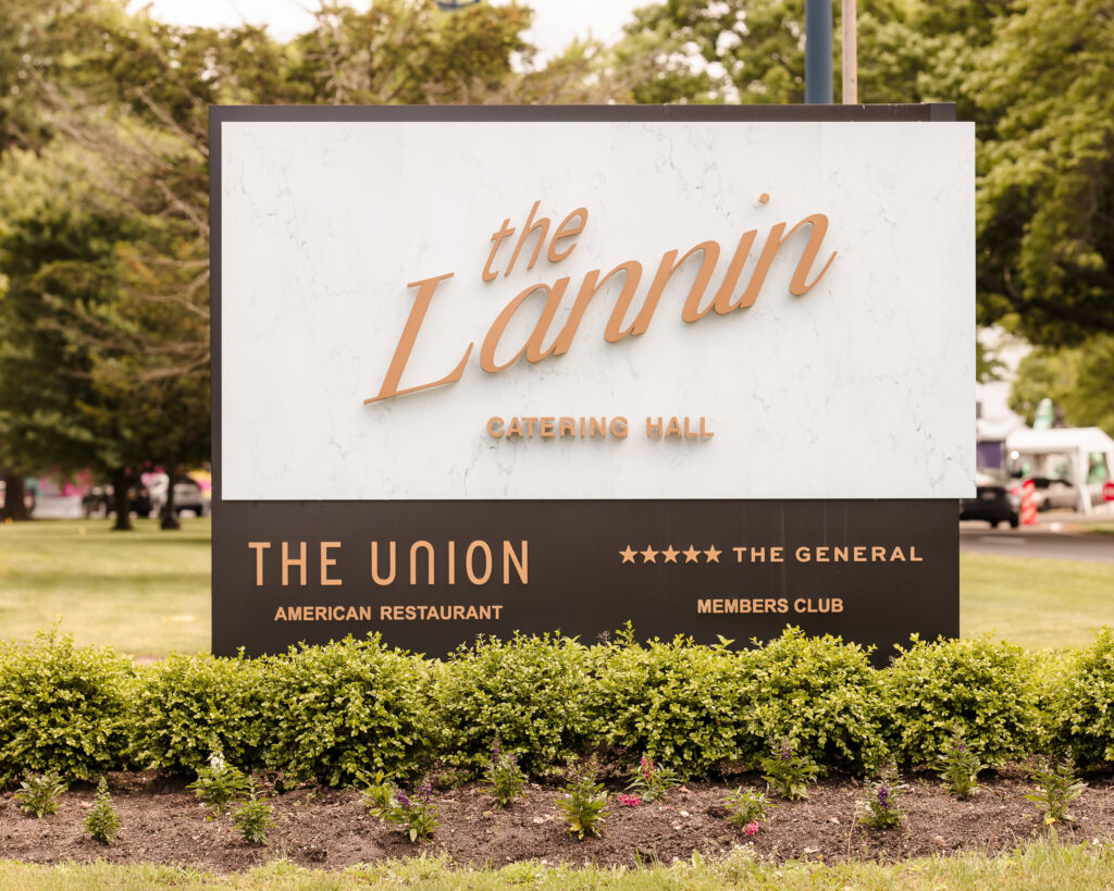 The Lannin sign from Park Blvd